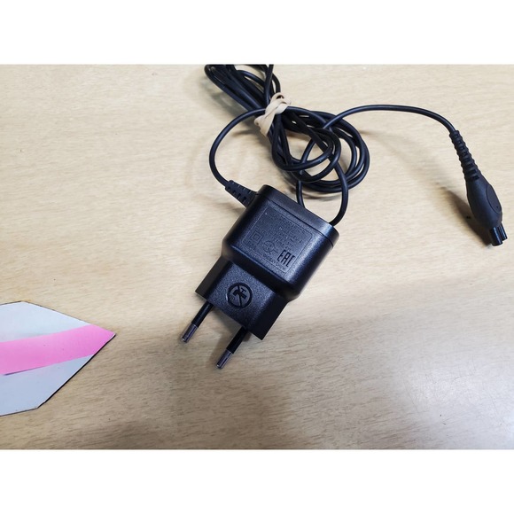 FLYCO FS336 Wet/Dry Shaver Trimmer Rechargeable INTERNATIONAL Plug - Picture 2 of 10